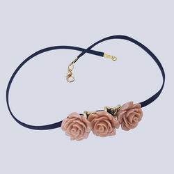 Resin Flower Necklace
